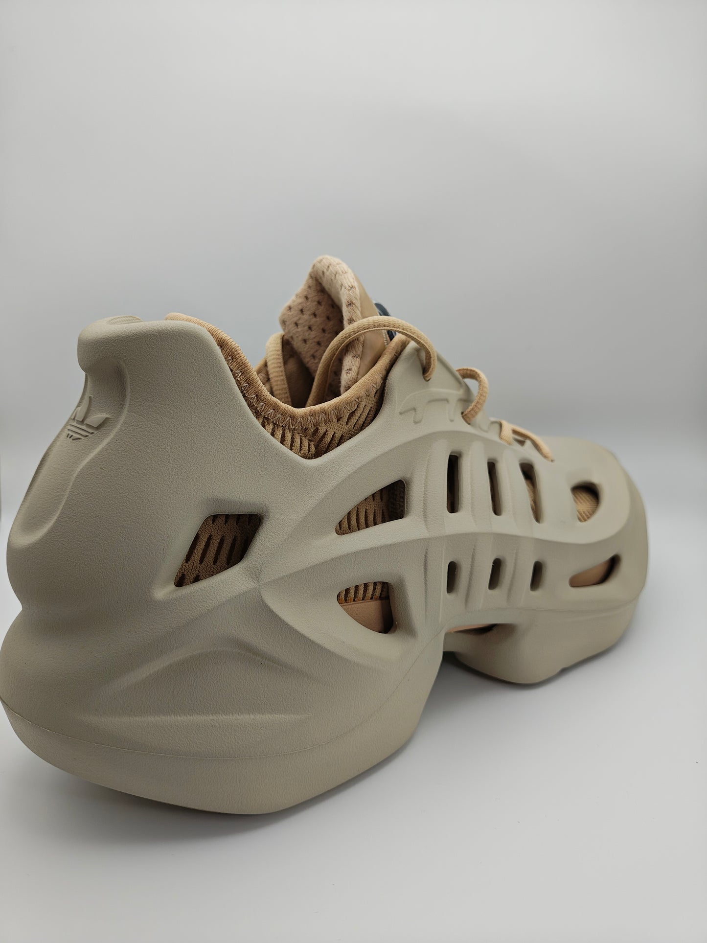 ADIDAS ADIFOM CLIMACOOL J BEIGE